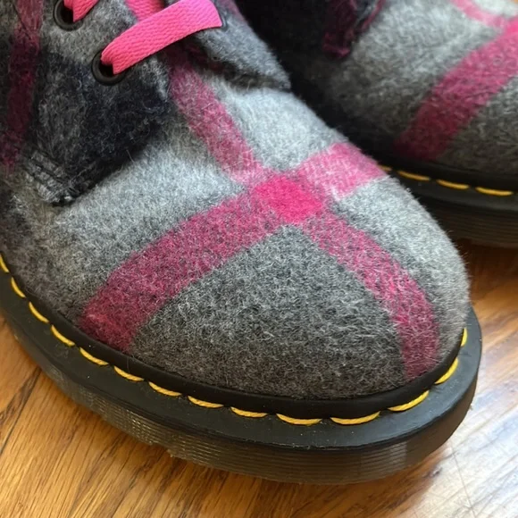 Custom Dr Martens Castel Boots Pink & Gray Plaid Wool Custom Pink Laces Size 10 - Picture 5 of 15